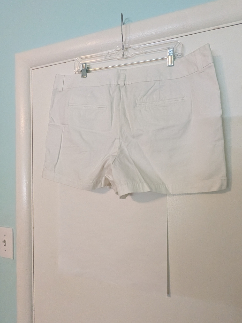 Ann Taylor Loft White Chino Shorts - Picture 4 of 7